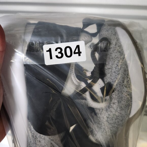 Nike Air Zoom Strong Womens size 9.5 Athletic Running Shoes - Picture 9 of 9